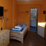 Eva Apartmanhaz Гостевой дом