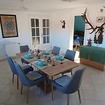 Eva Apartmanhaz Эгер