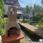 Гостевой дом Eva Apartmanhaz 4*