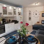 Eva Apartmanhaz Гостевой дом