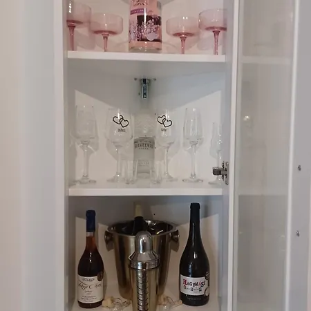 Eva Apartmanhaz 4* אגר