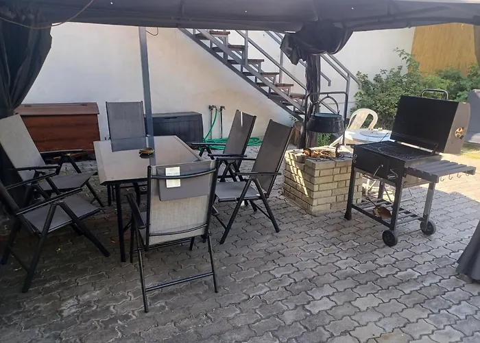 Eva Apartmanhaz Guest house 4*