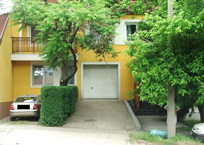 Eva Apartmanhaz Eger