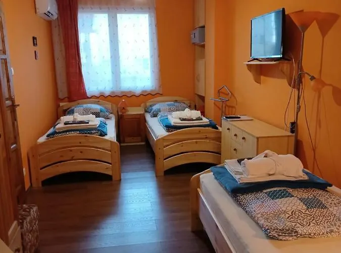 Eva Apartmanhaz 4*